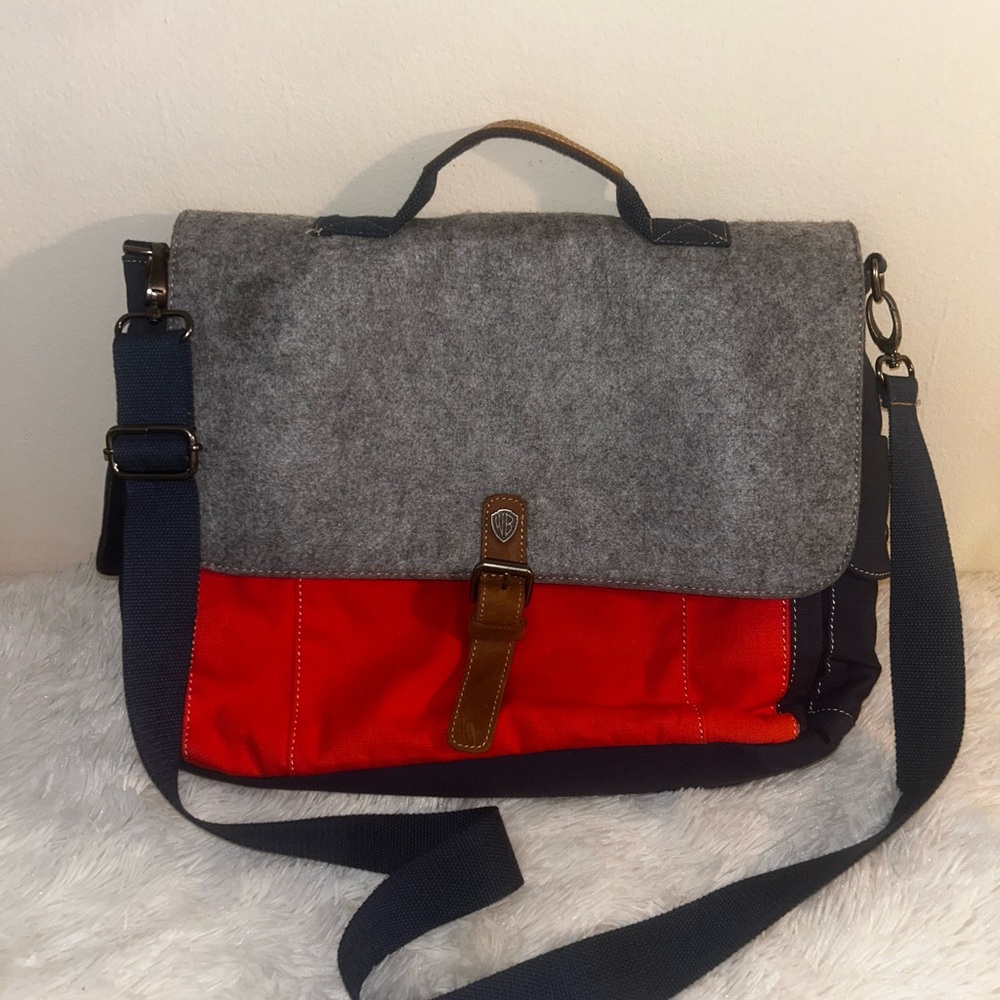 VINTAGE Warner Bros laptop bag